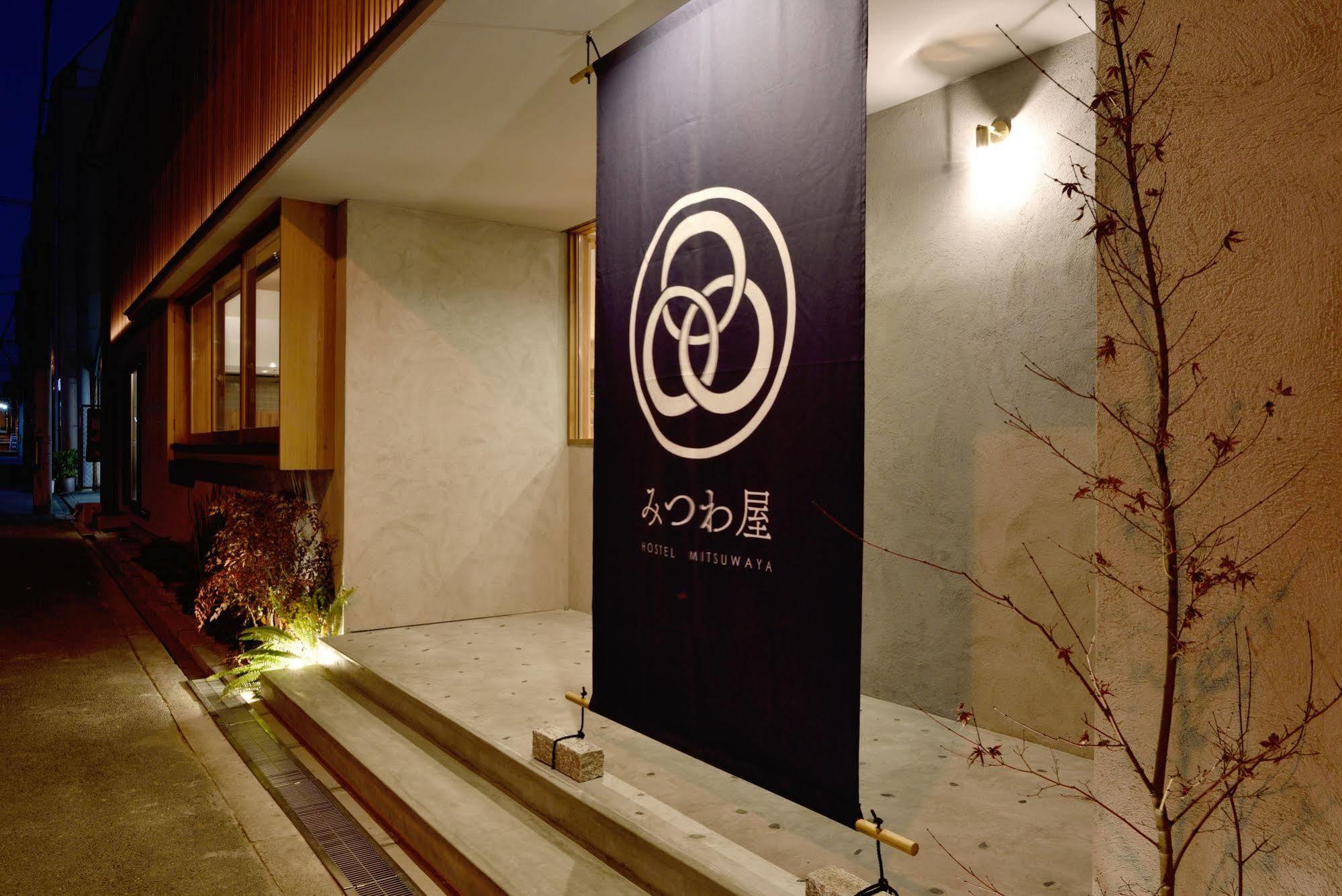 Hostel Mitsuwaya Osaka Exterior foto